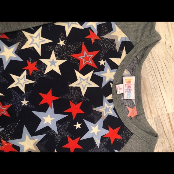 Lularoe Randy Tee - Picture 2 of 2